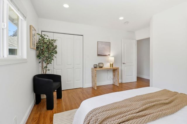 124 Hollycrest Drive, Los Gatos, CA 95032