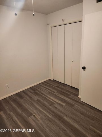 100 LAGO GRANDE Drive, Horizon City, TX 79928