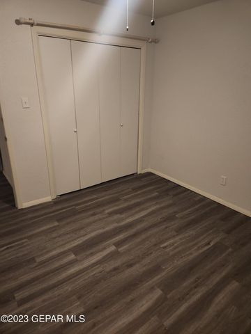 100 LAGO GRANDE Drive, Horizon City, TX 79928