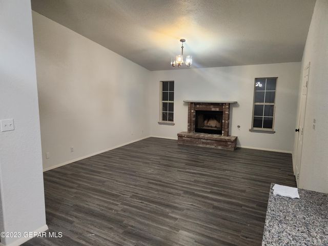 100 LAGO GRANDE Drive, Horizon City, TX 79928