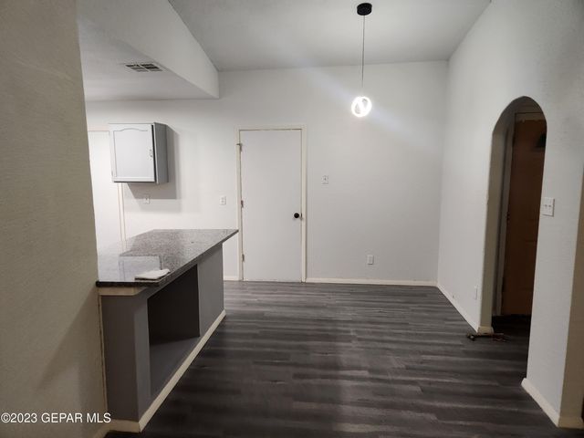 100 LAGO GRANDE Drive, Horizon City, TX 79928