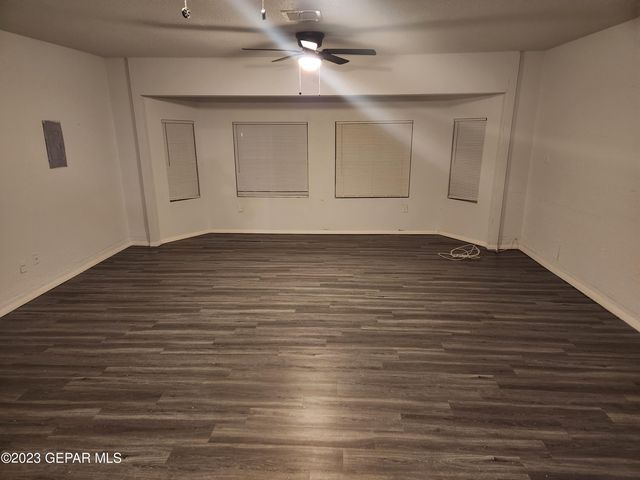100 LAGO GRANDE Drive, Horizon City, TX 79928