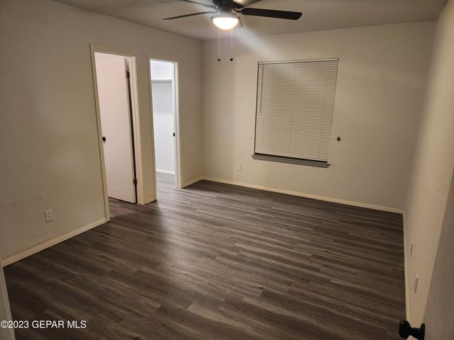100 LAGO GRANDE Drive, Horizon City, TX 79928