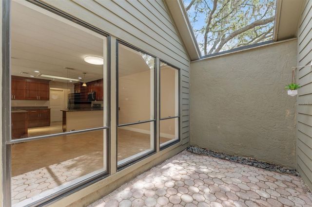 13721 LAZY OAK DRIVE, Tampa, FL 33613