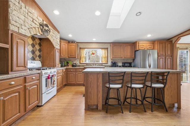 871 HCR 1212 Road, Blum, TX 76627