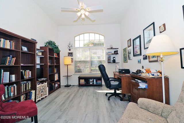 27 Vineyard Way, Barnegat, NJ 08005