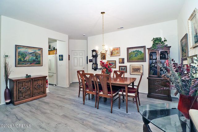 27 Vineyard Way, Barnegat, NJ 08005