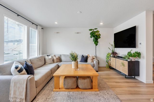 947 W TERRACOTTA DR, Saratoga Springs, UT 84045