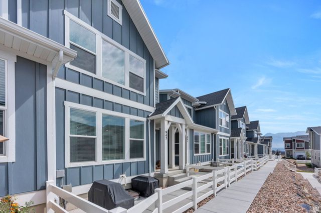 947 W TERRACOTTA DR, Saratoga Springs, UT 84045
