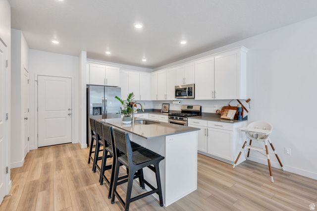 947 W TERRACOTTA DR, Saratoga Springs, UT 84045