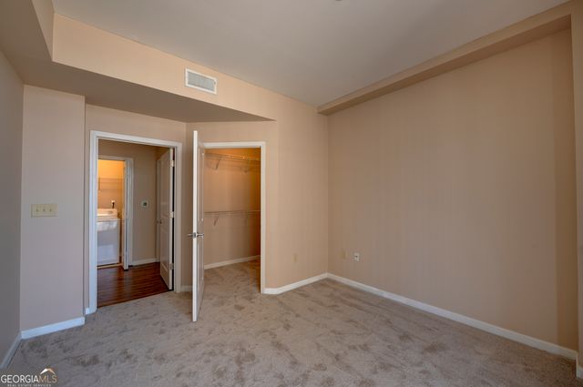3040 Peachtree Road NW 813, Atlanta, GA 30305