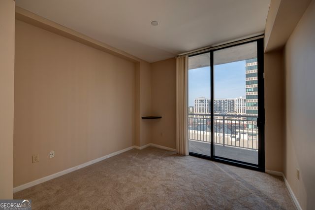 3040 Peachtree Road NW 813, Atlanta, GA 30305