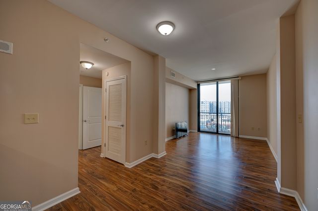 3040 Peachtree Road NW 813, Atlanta, GA 30305