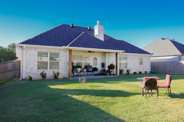 123 Pintail Ln, Hallsville, TX 75650