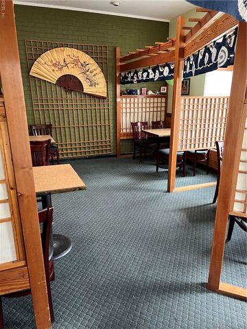 49 W Queens Way WAY, Hampton, VA 23669