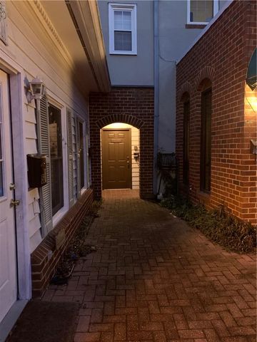 49 W Queens Way WAY, Hampton, VA 23669