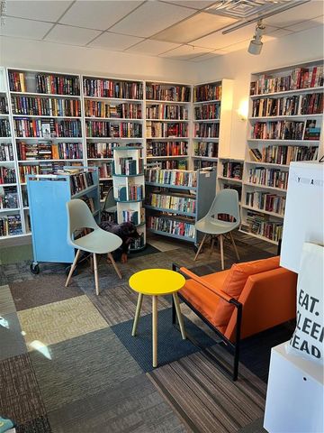 49 W Queens Way WAY, Hampton, VA 23669