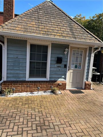 49 W Queens Way WAY, Hampton, VA 23669