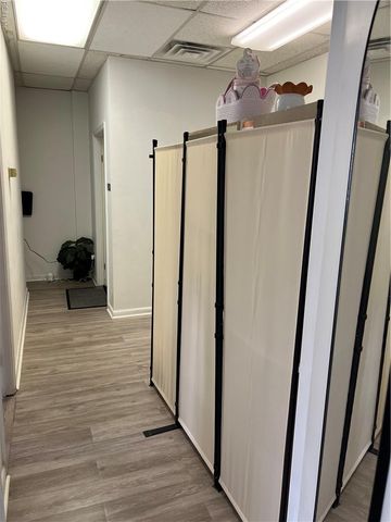 49 W Queens Way WAY, Hampton, VA 23669