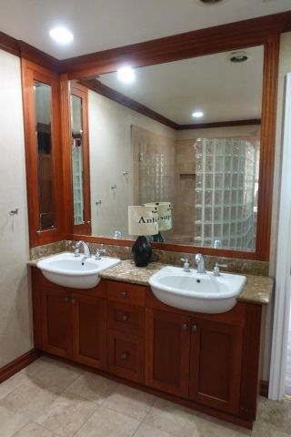 2534 E Vista, Upland, CA 91784