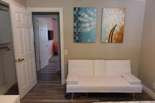 2534 E Vista, Upland, CA 91784