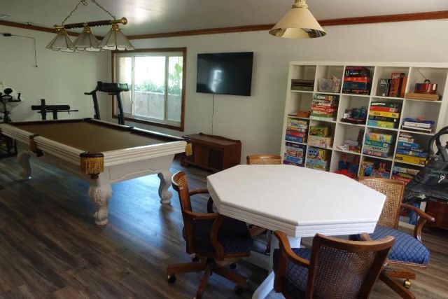 2534 E Vista, Upland, CA 91784