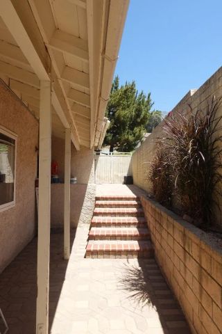 2534 E Vista, Upland, CA 91784