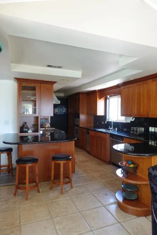 2534 E Vista, Upland, CA 91784