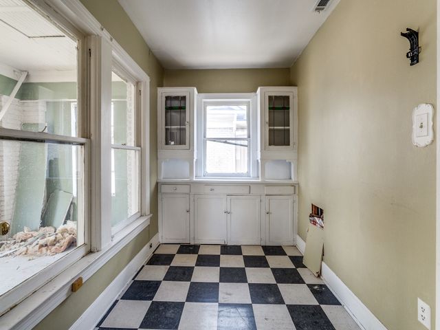 5832 Live Oak Street, Dallas, TX 75214