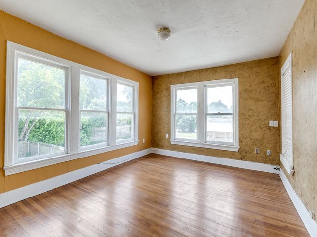 5832 Live Oak Street, Dallas, TX 75214