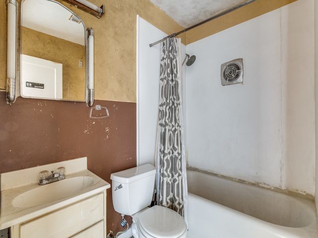 5832 Live Oak Street, Dallas, TX 75214