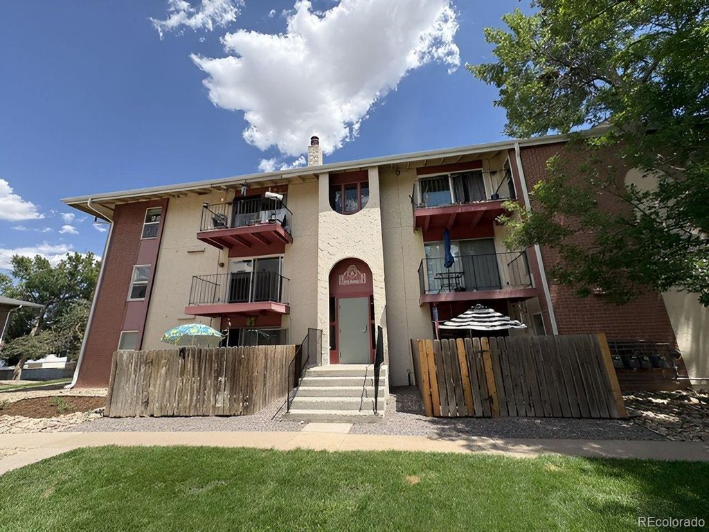 12154 Melody Dr 203, Denver, CO 80234