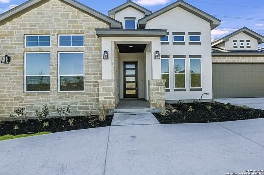 706 Sidewinder, Horseshoe Bay, TX 78657