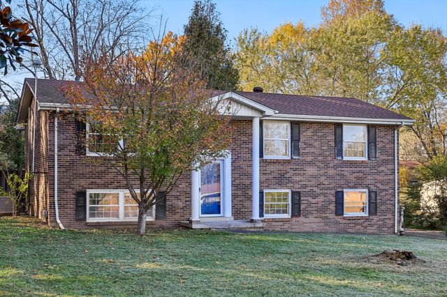 536 Aurelia Lynn Dr, Clarksville, TN 37042
