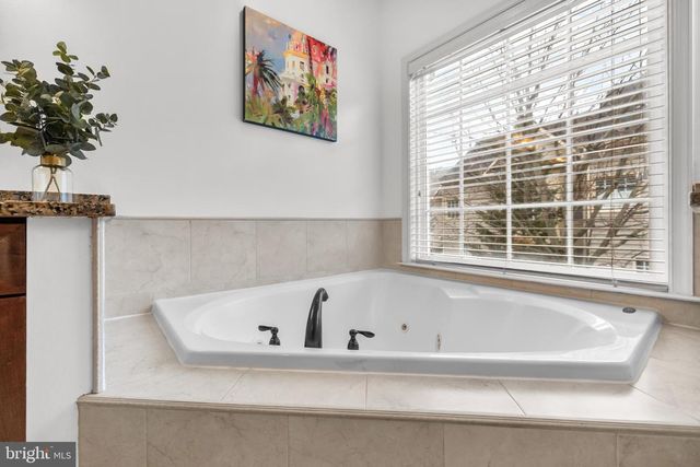 5236 BRAWNER PL, Alexandria, VA 22304