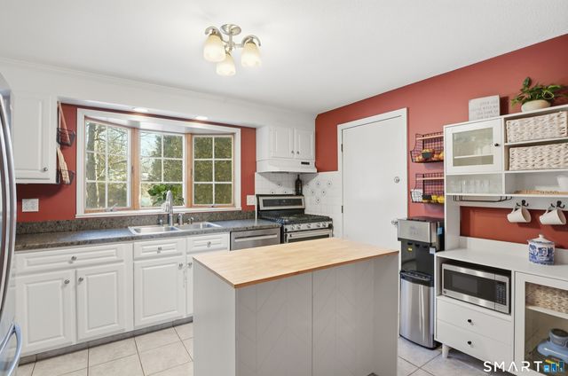 457 Curtiss Street, Southington, CT 06489