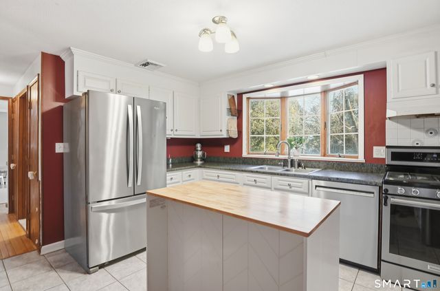 457 Curtiss Street, Southington, CT 06489