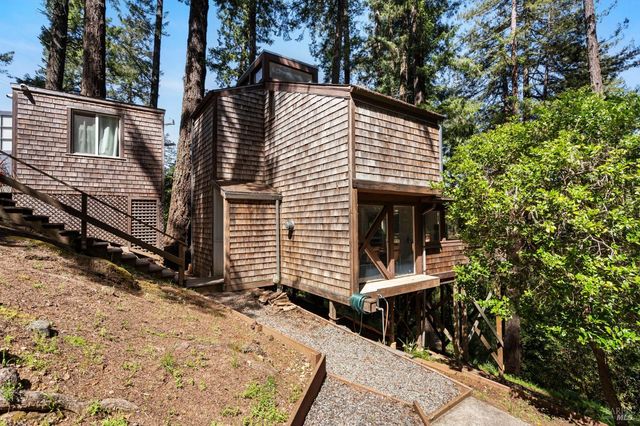 55 Sylvan Way, Woodacre, CA 94973