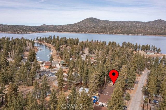 332 Vista, Big Bear Lake, CA 92315