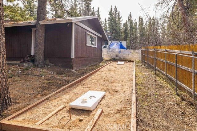 332 Vista, Big Bear Lake, CA 92315