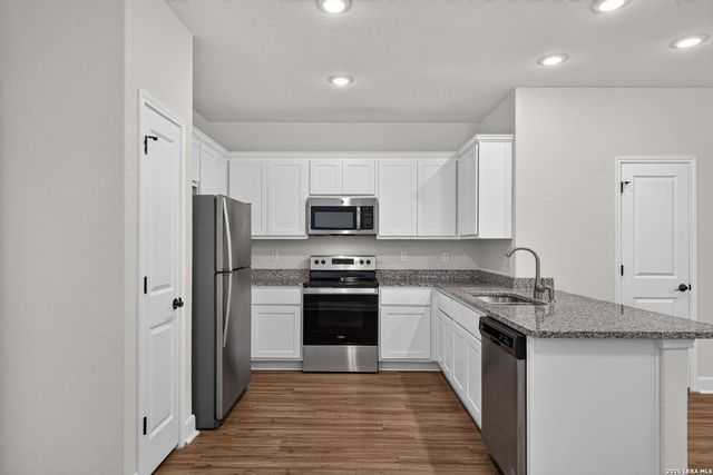 7625 AGAVE BND, San Antonio, TX 78253