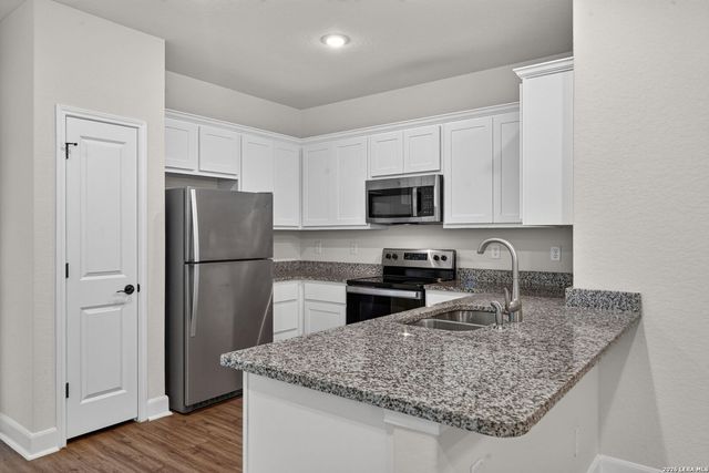 7625 AGAVE BND, San Antonio, TX 78253