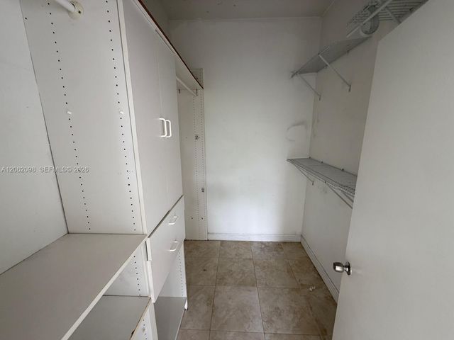 7420 W 20th Ave 355, Hialeah, FL 33016