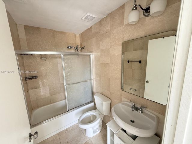 7420 W 20th Ave 355, Hialeah, FL 33016