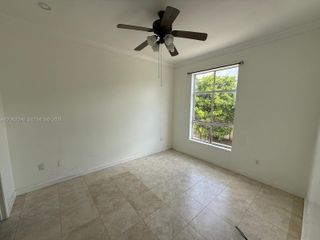 7420 W 20th Ave 355, Hialeah, FL 33016