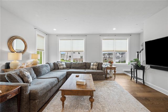 606 Spruce Lane, North Strabane, PA 15317