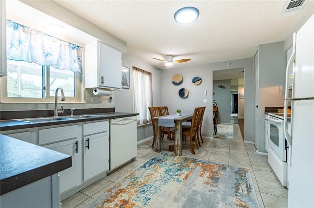 6504 39TH AVENUE W, Bradenton, FL 34209