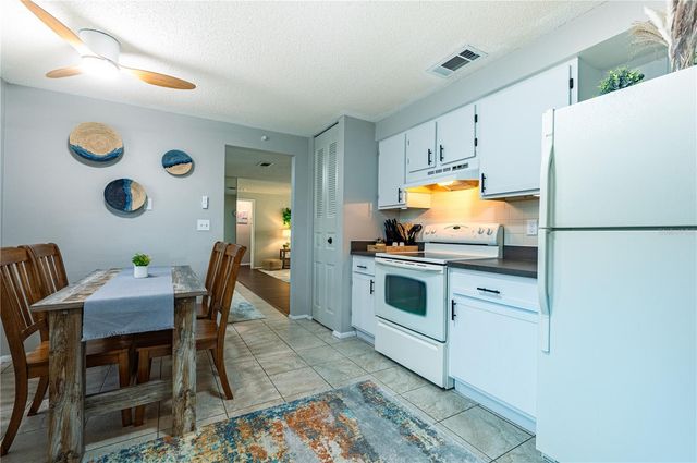 6504 39TH AVENUE W, Bradenton, FL 34209