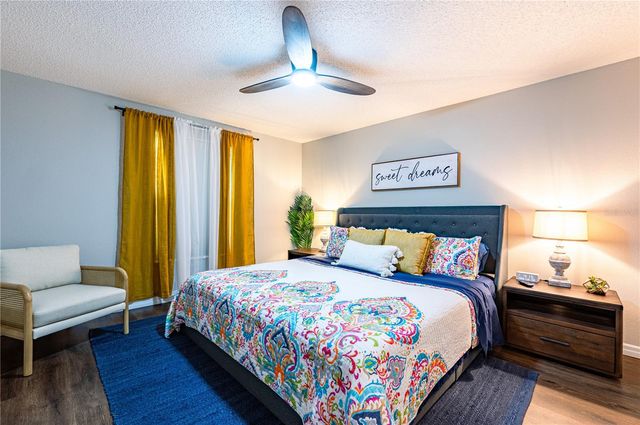 6504 39TH AVENUE W, Bradenton, FL 34209