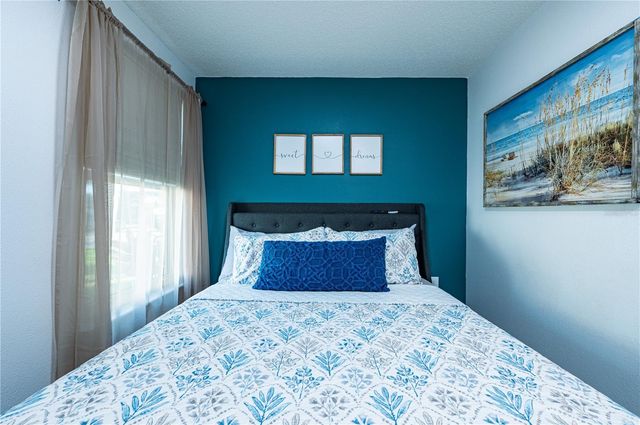 6504 39TH AVENUE W, Bradenton, FL 34209